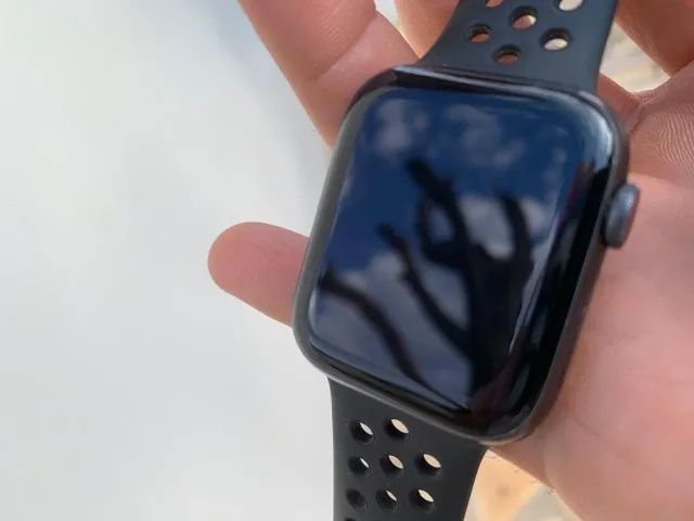 Apple Watch SE (1ª geração) de 44 mm com conectividade GPS + Celular - Foto 5