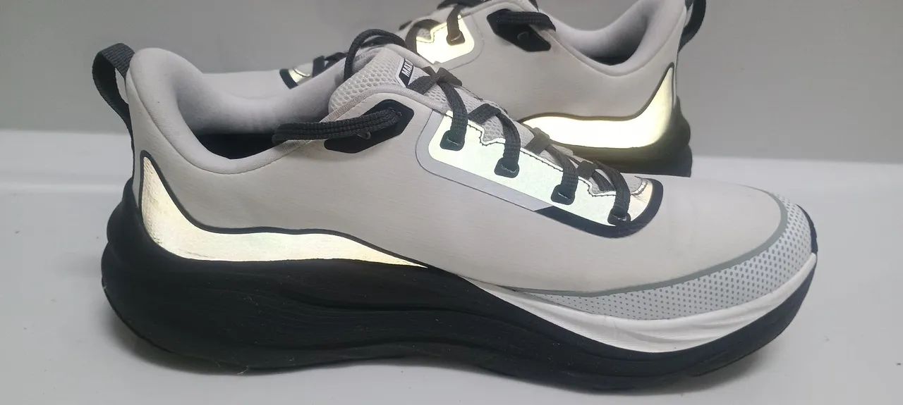 Tênis Skechers Max Run Waterproof 44 - Foto 2