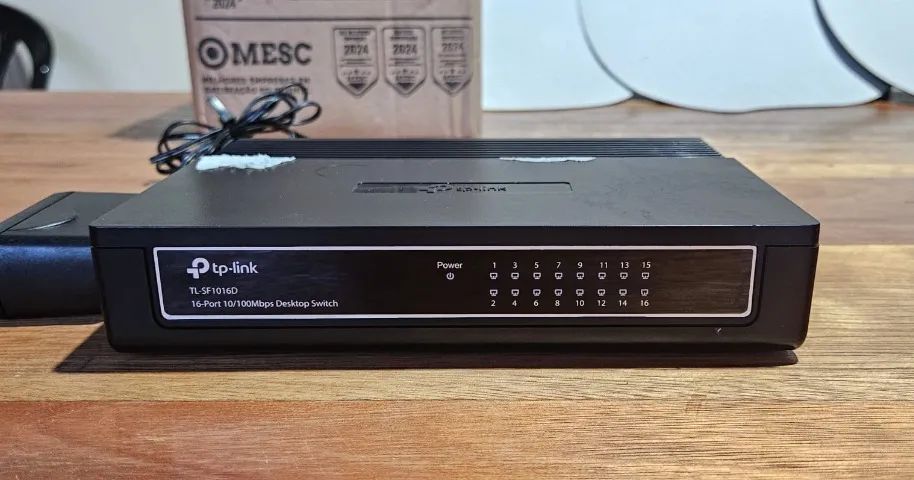 Switch 16 portas TP-LINK TL-SF1016D