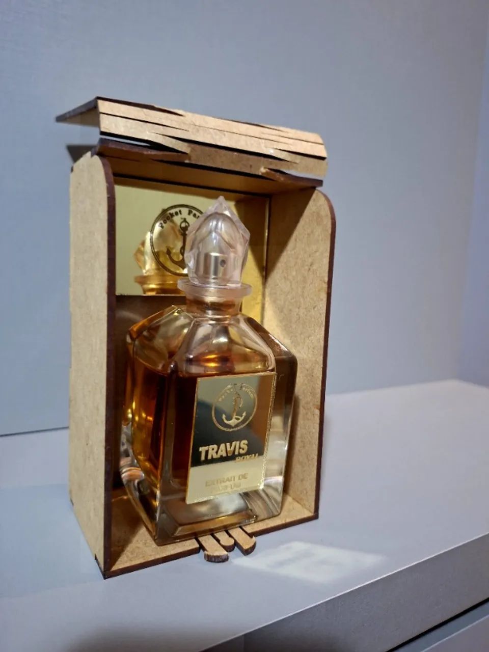 Perfume: TRAVIS(Pocket Parfum) 75ml. - Foto 3