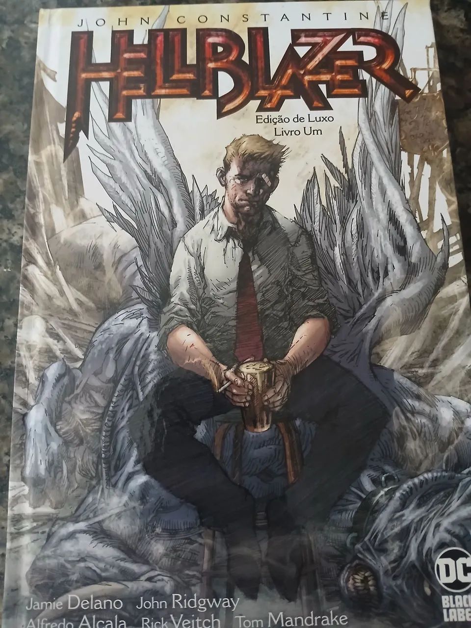 HELLBLAZER EDIÇÃO DE LUXO - Foto 3