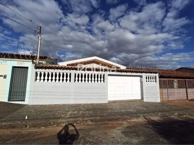 - Casa no Parque Jaguarema 