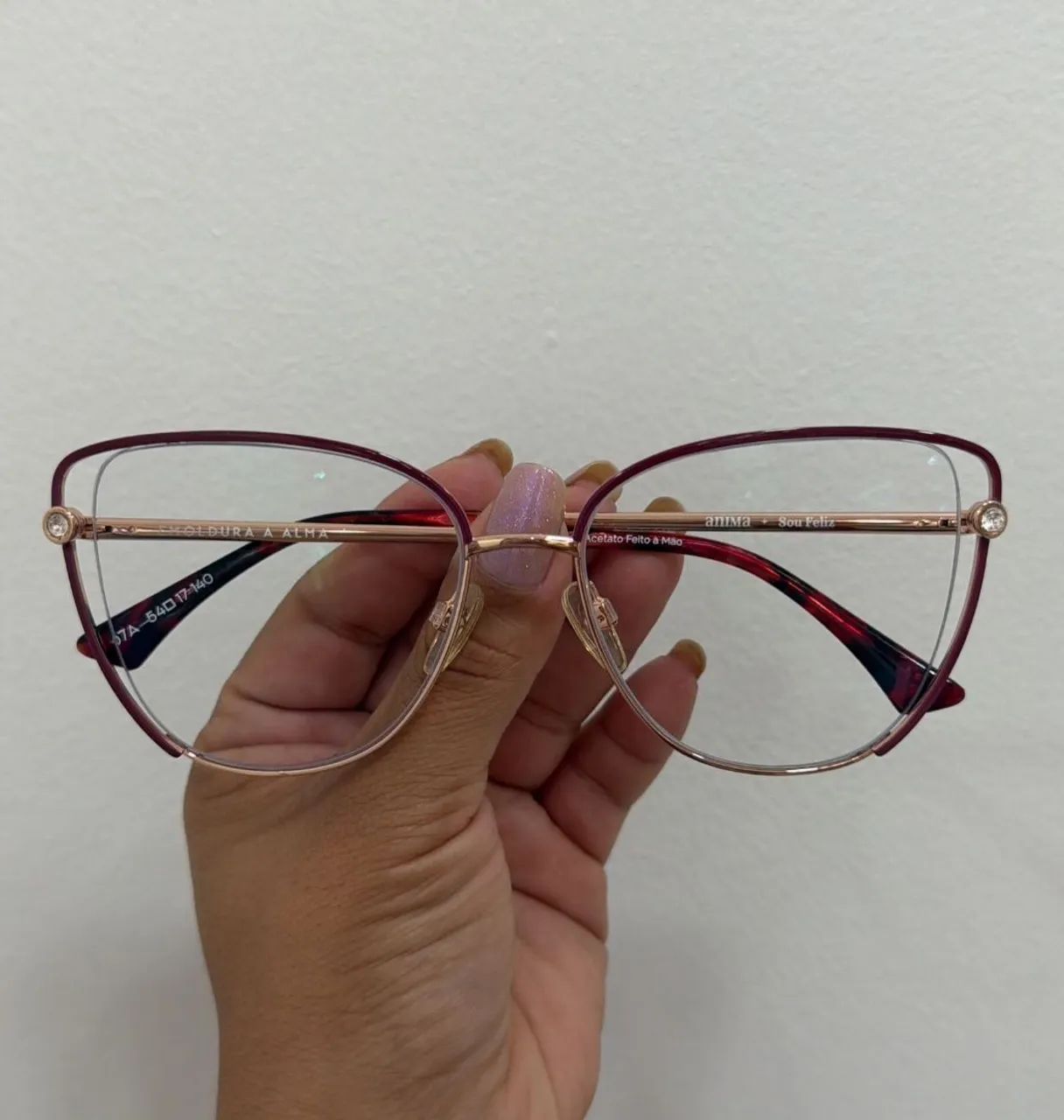 Armação Anima com lentes Haytek sem grau com antirreflexo e filtro azul!
