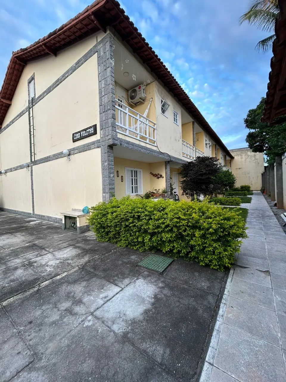 ALUGO FIXO IMÓVEL DUPLEX DE DOIS QUARTOS  - Foto 2