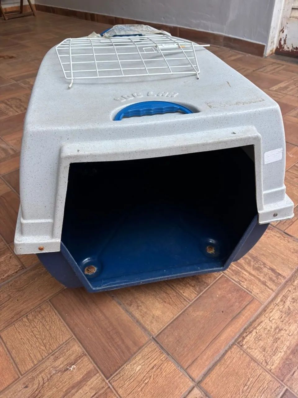 Caixa para transportar cachorros e gato