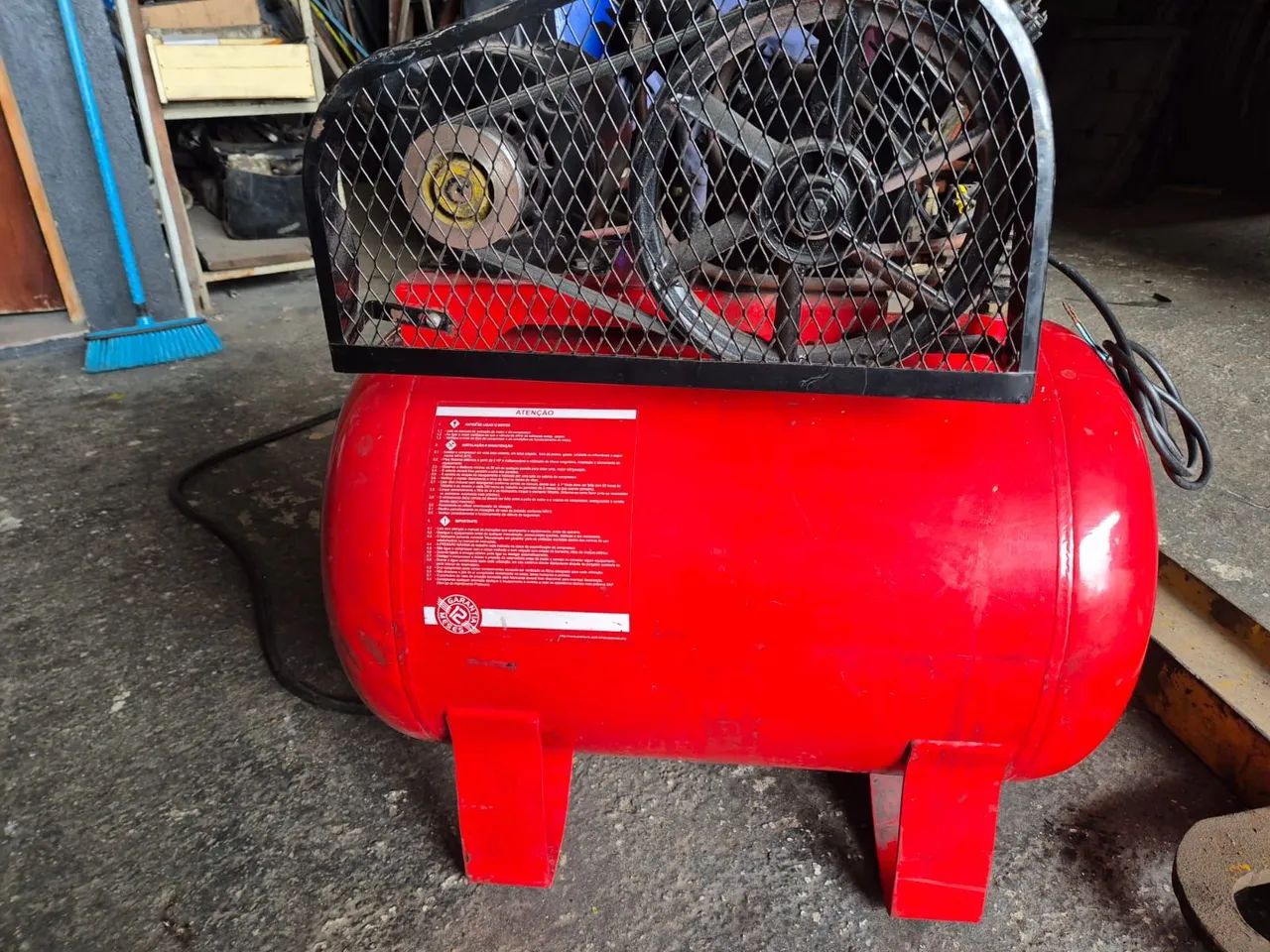 Compressor 100litros 220v - Foto 2