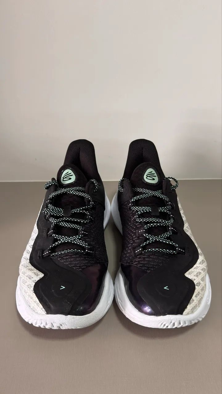 Tênis Curry 11 