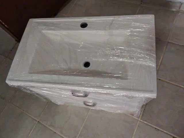 Gabinete p/ Banheiro 60cm largura 50 altura com Cuba porta com pistão 1 gaveta. - Foto 4