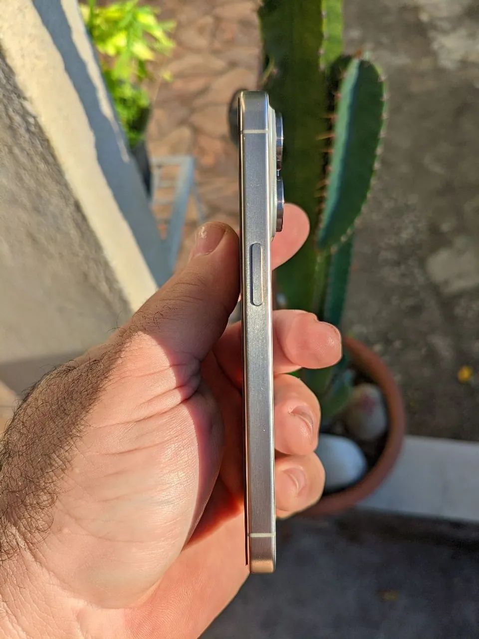 iPhone 15 PRO titânio natural  - Foto 4