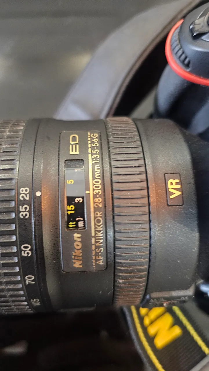 nikon 28 300mm