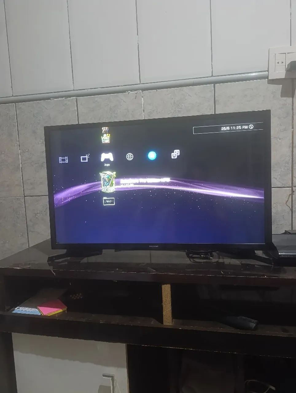 PS3 SLIM 500GB + 2 CONTROLES - Foto 4
