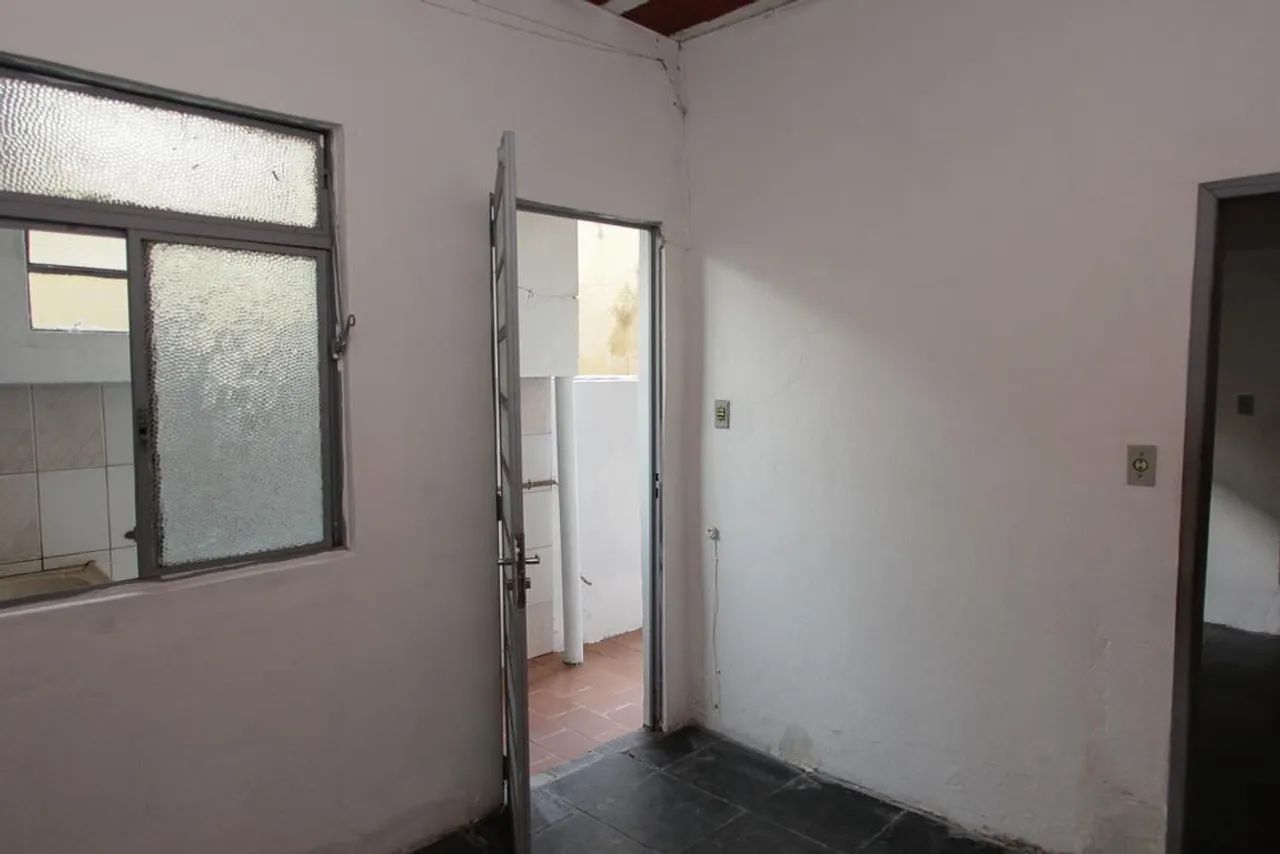 Casa à Venda - Santa Efigênia, 2 Quartos, 70 m2 - Foto 2