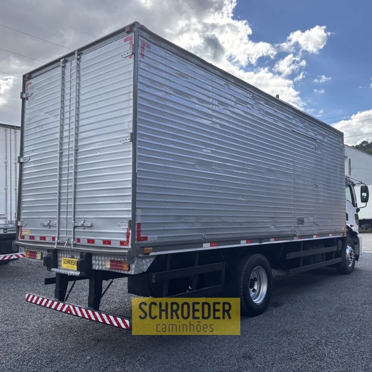 Ford Cargo 1317 - Foto 4