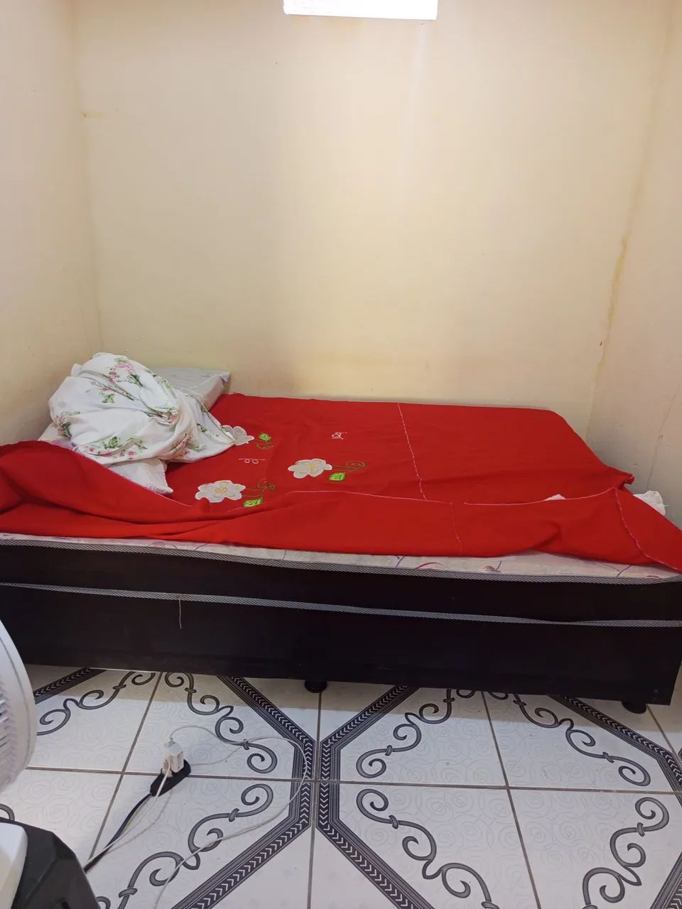 Cama box usada