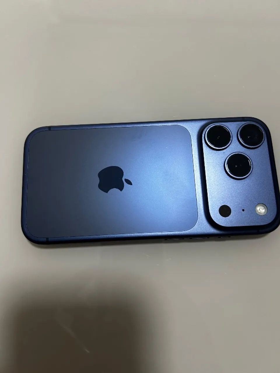 iPhone 17 PRO - Foto 2