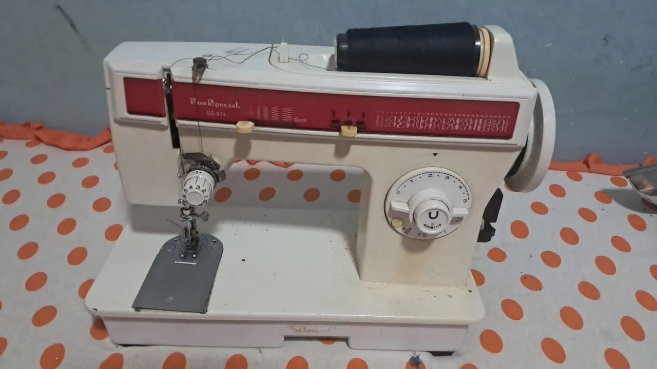 Máquina de costura doméstica  - Foto 3