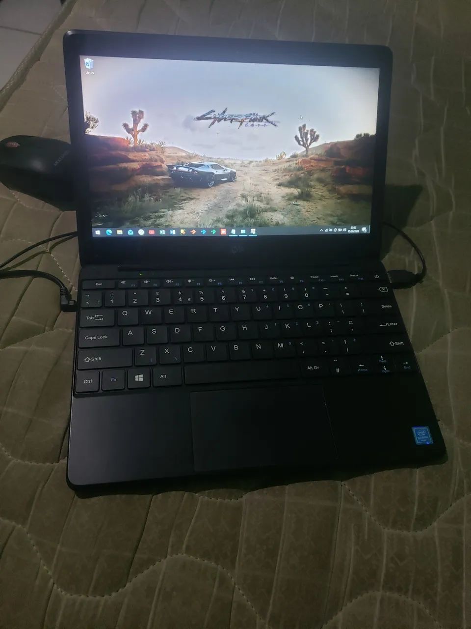 Netbook iota