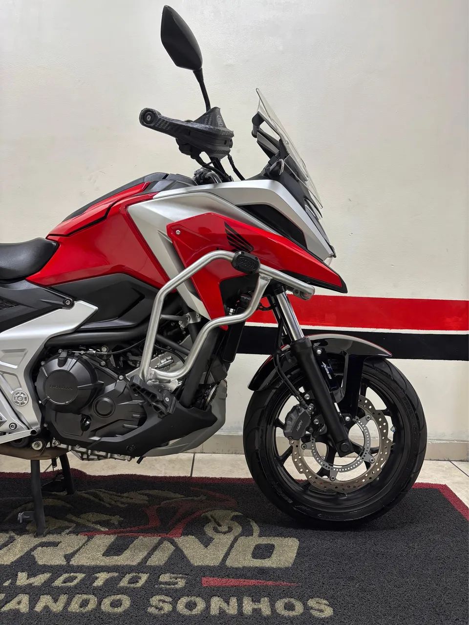 NC 750x  2022   MUITO NOVA   (DIVIDO 21x CARTÃO ) - Foto 6