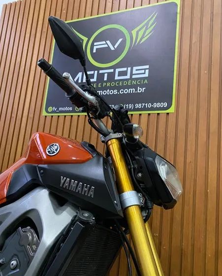 YAMAHA MT-09 2014/2015