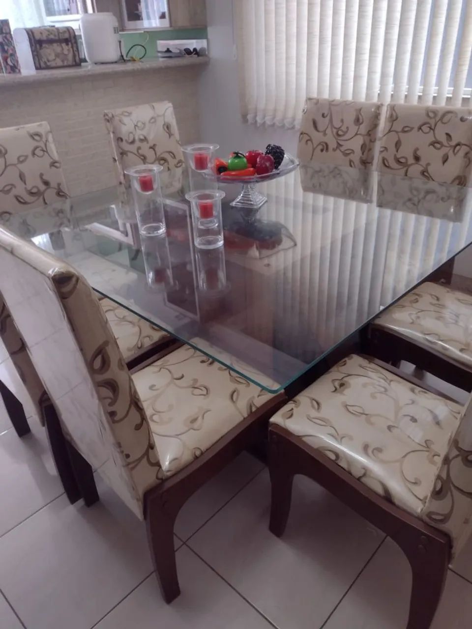 Mesa com oito cadeiras  - Foto 2