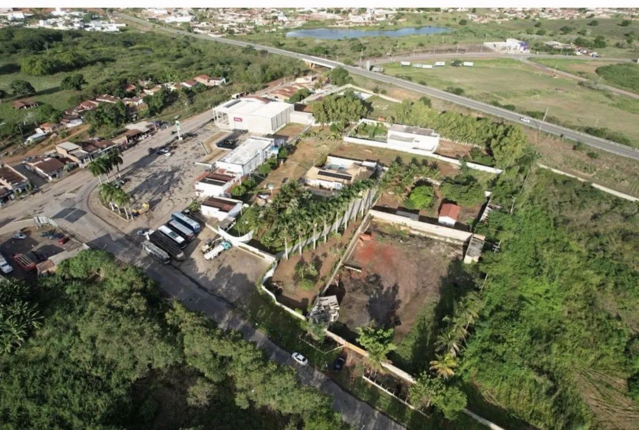 Alugo/Vendo area de 3.500 m2 whatsapp *80 - Foto 3