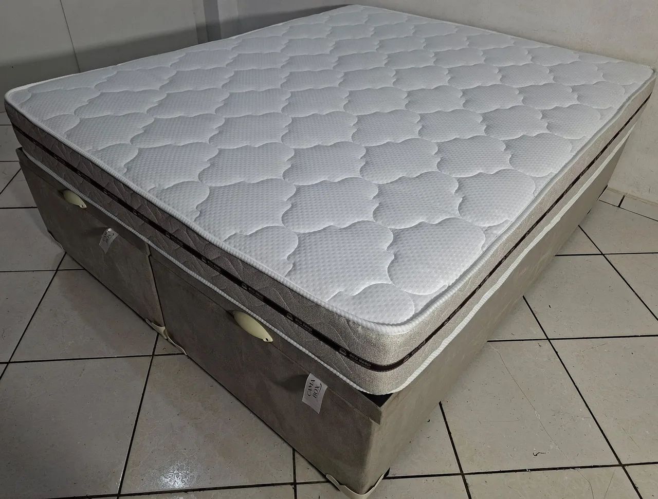 Cama Queen Size, Baú FIRME - ENTREGA GRÁTIS - Foto 2