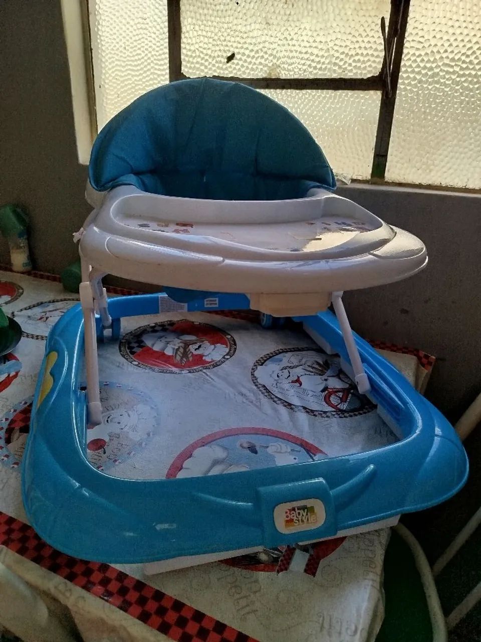 Vende_se um andador  de beber - Foto 3