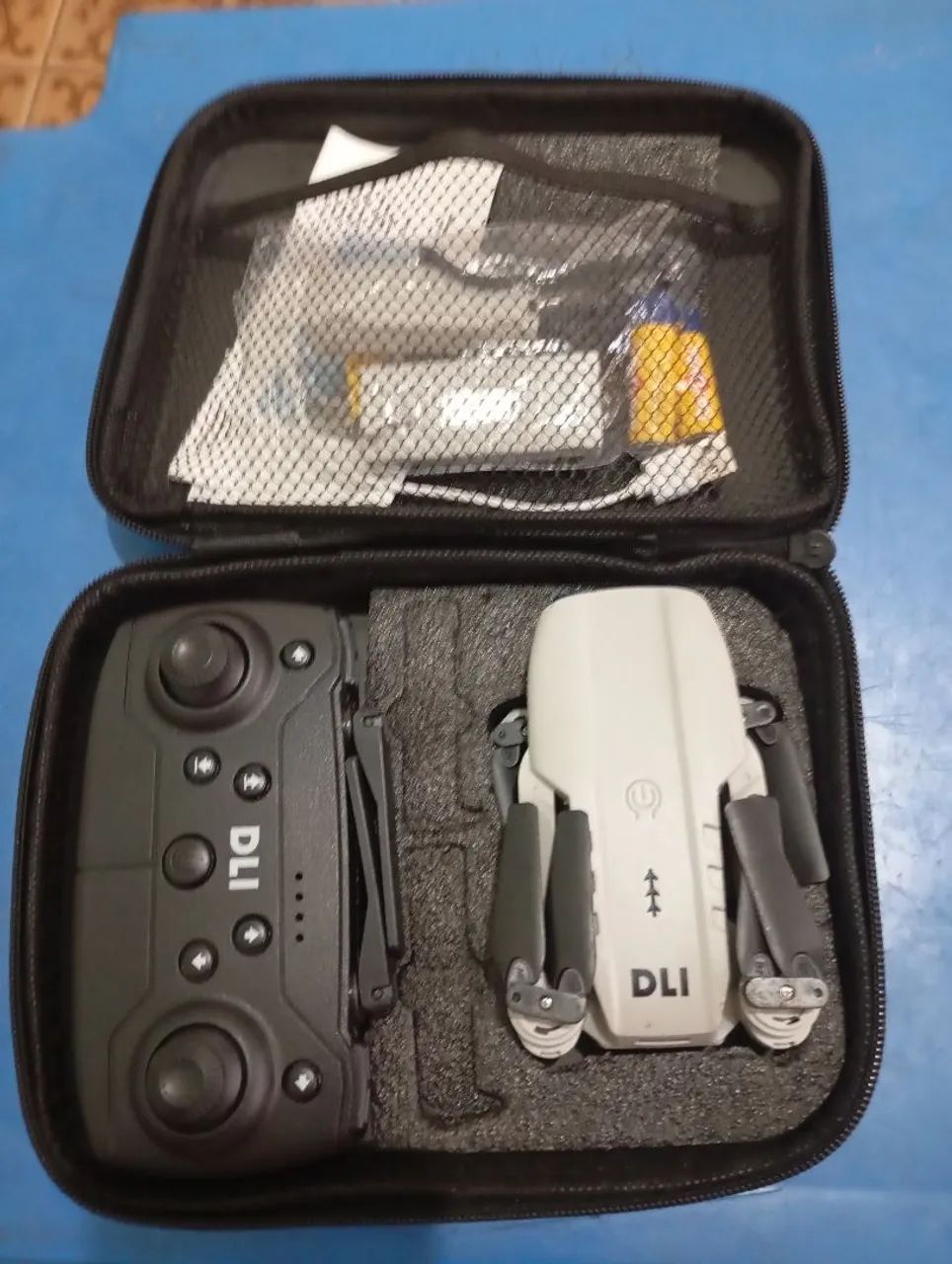 Drone DLI com 2 baterias - Foto 3