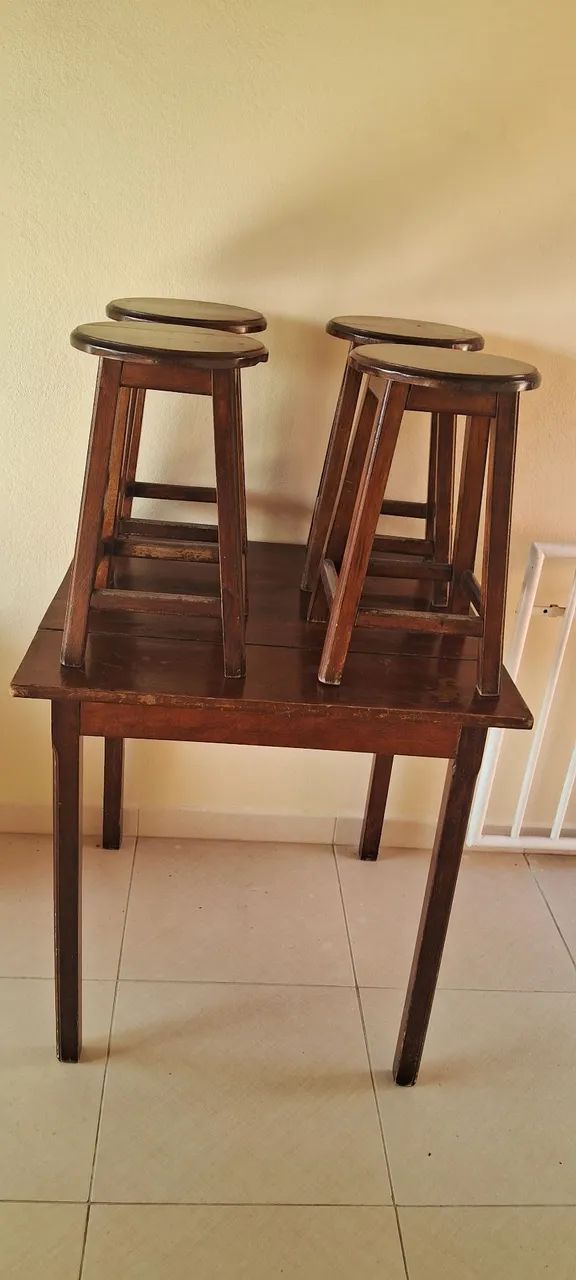 Mesa de madeira maciça  - Foto 3