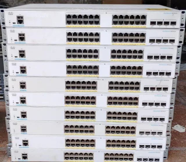 Switch Small Cisco CBS350-24Portas PoE1G 4x1G 
