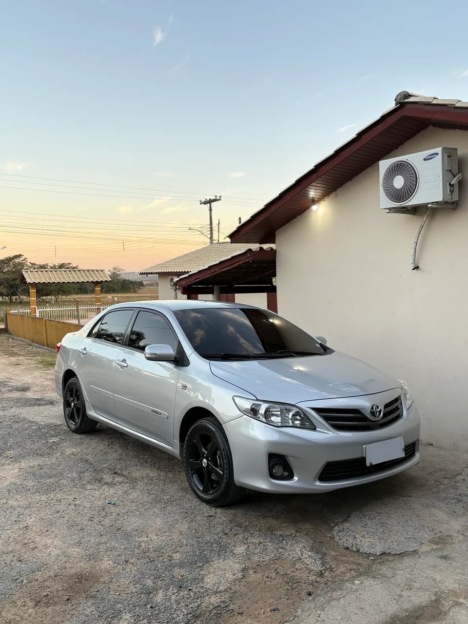 Toyota Corolla XEI 2.0 Flex 16V Aut. 2012 - Foto 2