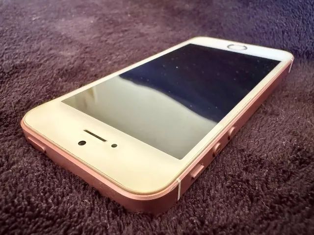 Apple iPhone SE 32GB ローズゴールド Apple iPhone SE (primeira geração) - 32GB - ROSE - Celulares e