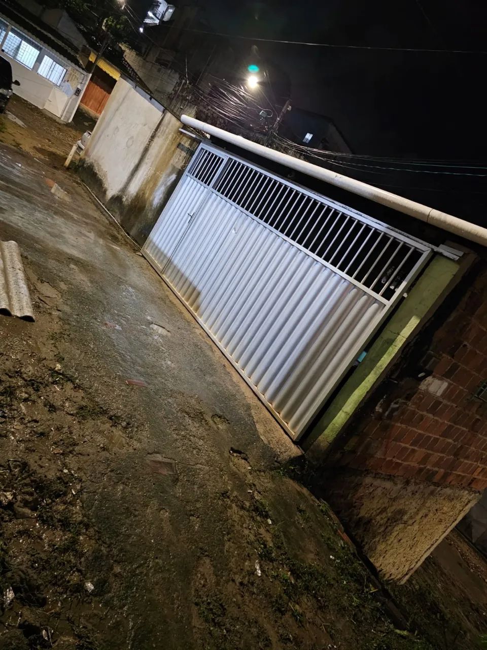 Garagem que dá p fazer uma casa boa  - Foto 2