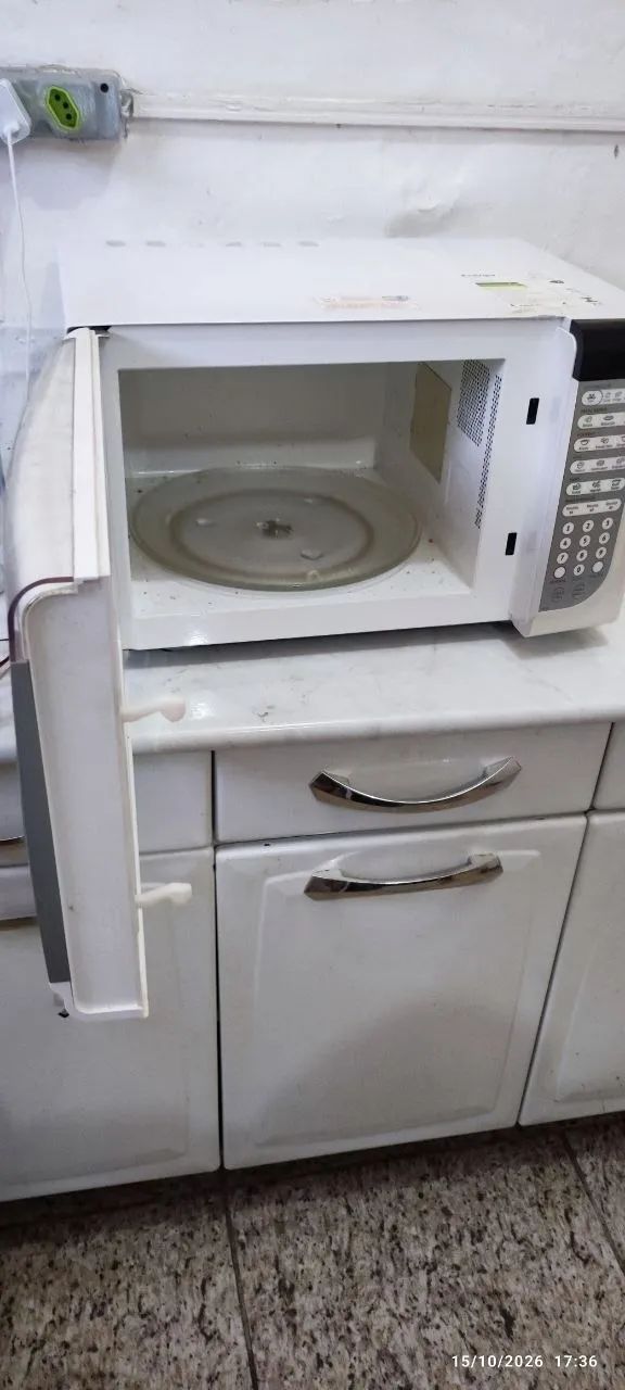 Vendo microondas Eletrolux 31L