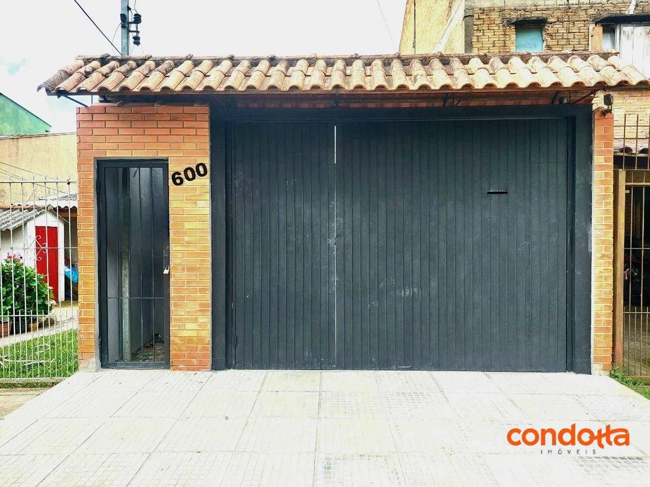 Casa com 2 dormitórios para alugar, 56 m² por R$ 1.797,02/mês - Hípica - Porto Alegre/RS