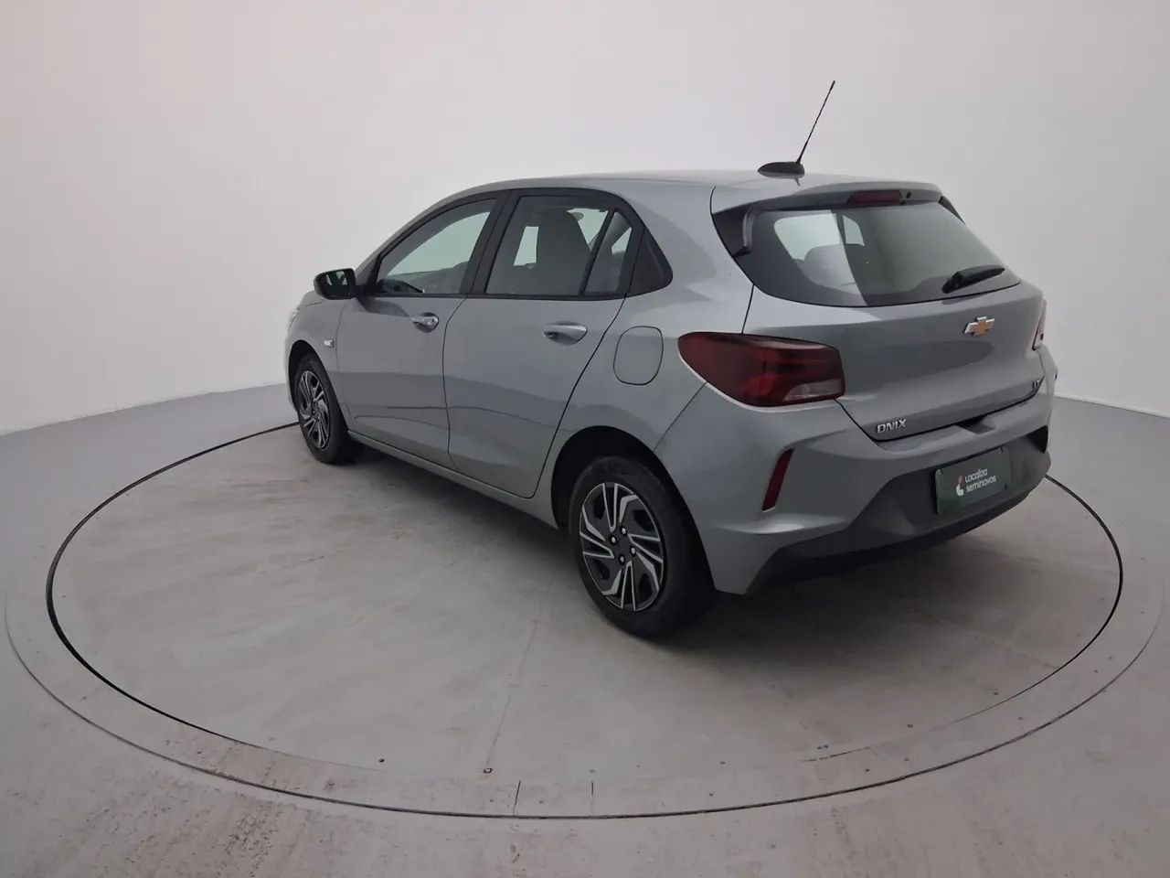 Chevrolet Onix Hatch LT 1.0 12V TB Flex Mec. 4P, foto 3 de 18