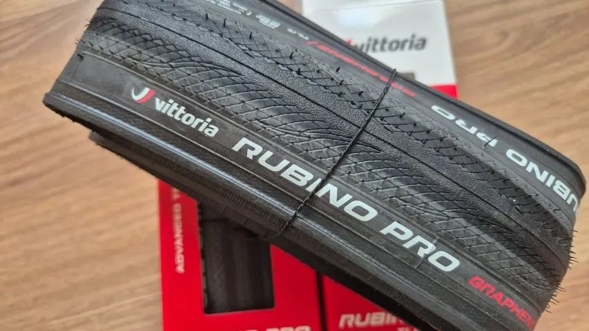 Pneu Clincher Vittoria Rubino Pro Iv 700x28 - Tubeless