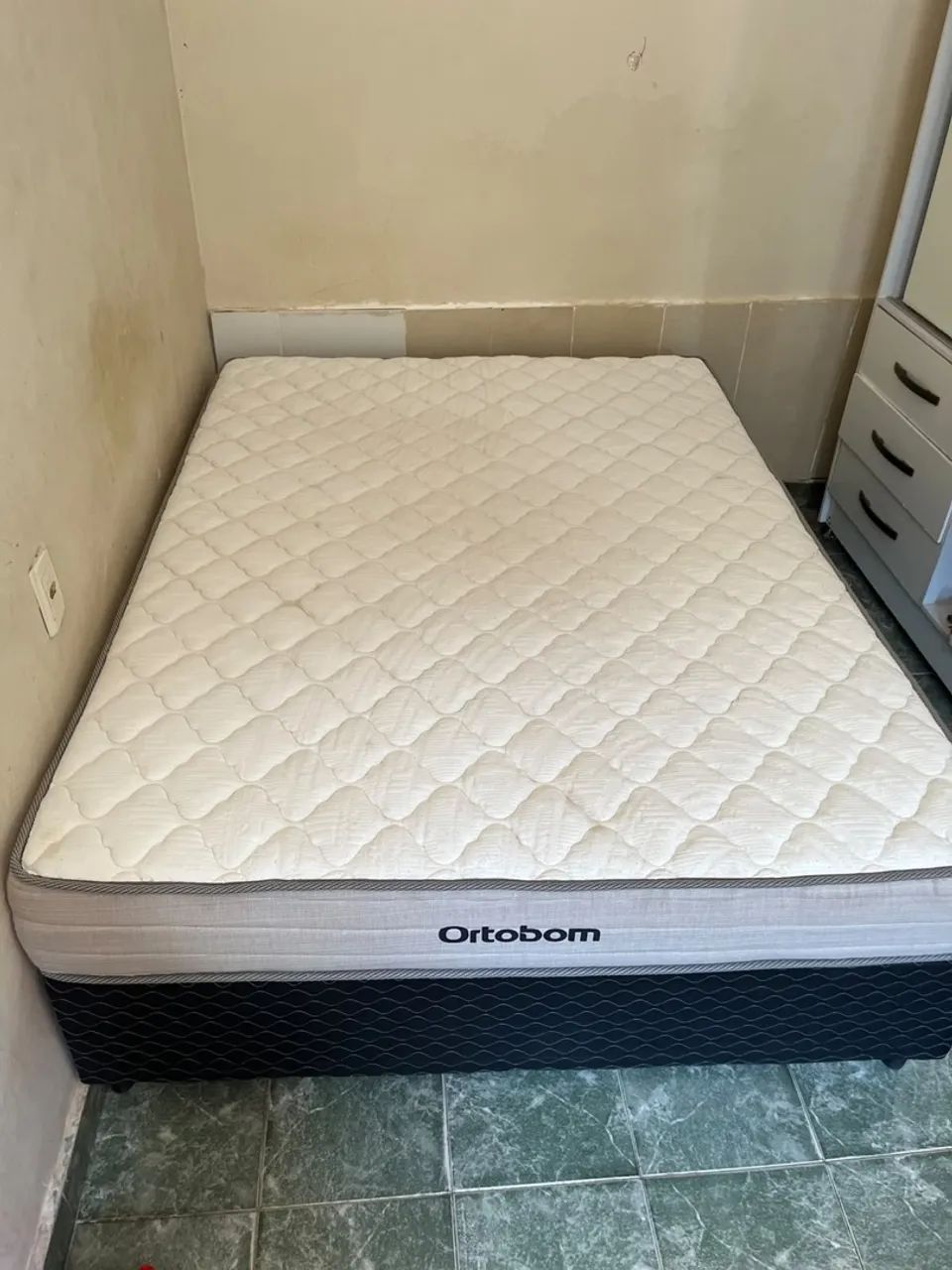 Cama box casal 