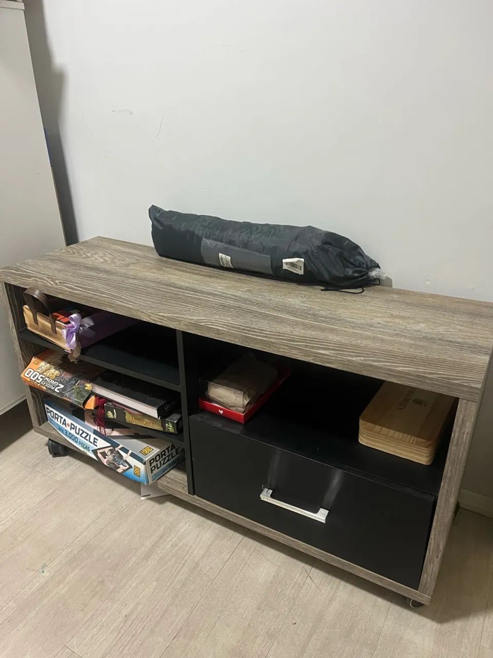 Rack para TV com rodinhas e portas - Foto 2
