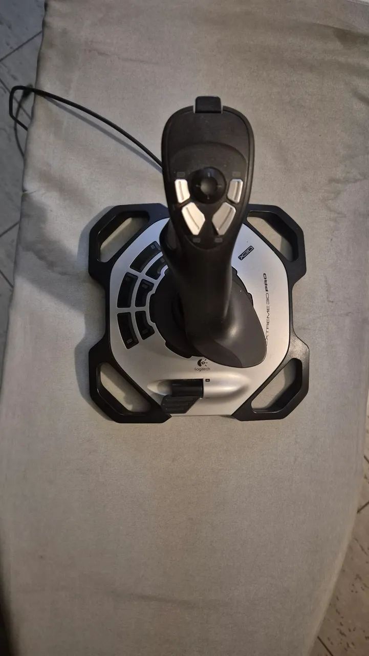 Logitech EXTREME 3D PRO perfeitas condições 
