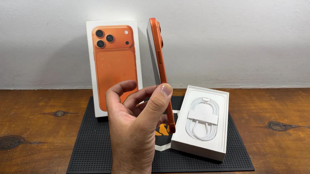 Iphone 17 pro max 256GB laranja  - Foto 2