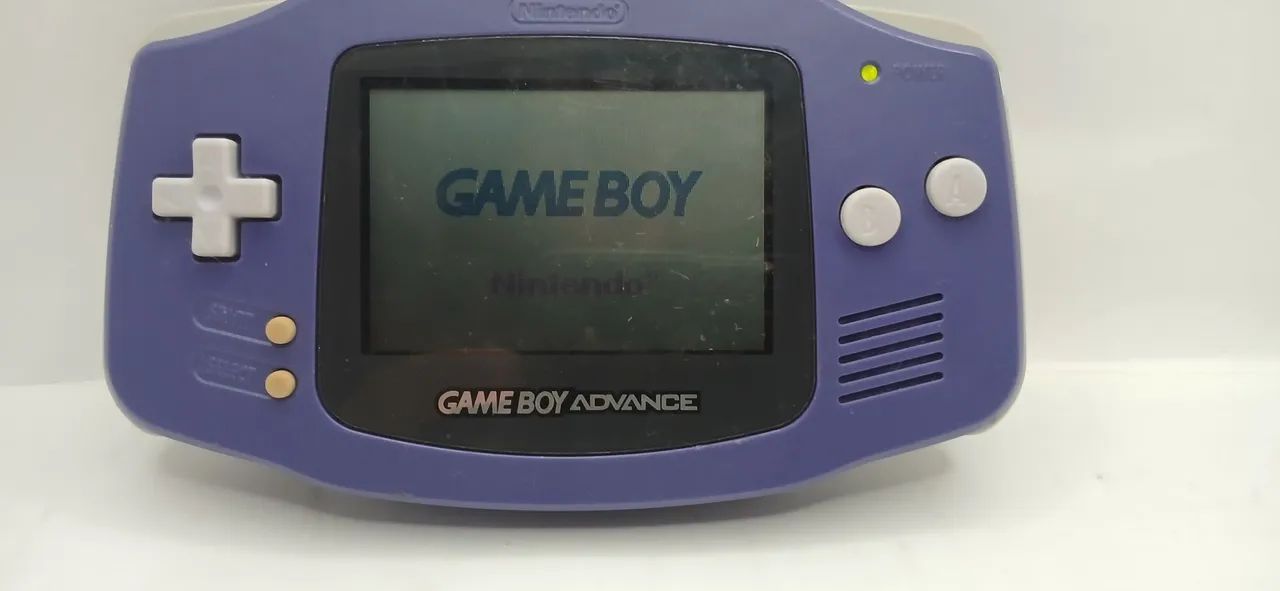 Gameboy Advanced com jogo