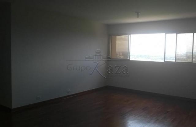 Apartamento à venda com 3 dormitórios em Centro, Sao jose dos campos cod:V31183UR - Foto 2