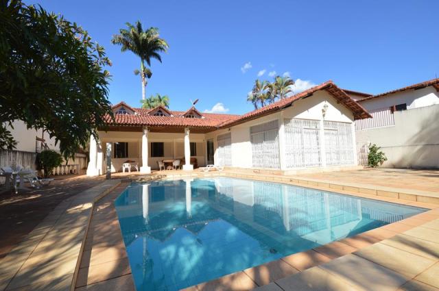 SHIS QL 6 - Piscina, Churrasqueira, Aceita Apartamento