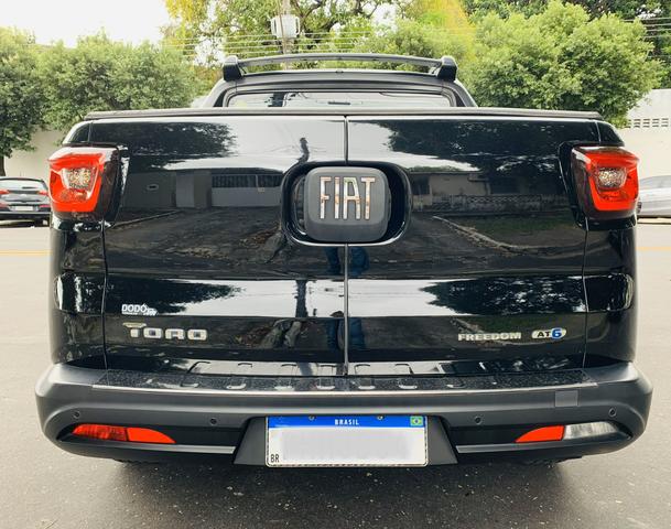 Fiat toro freedom 1.8 Flex aut 2017 - Foto 11