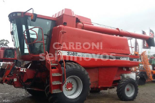 Case IH 2388, ano 2000/2000 - Foto 2