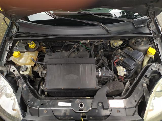 Ford Fiesta 1.6 8v Flex - Foto 4