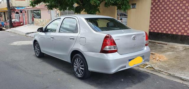 Toyota Etios Sedan XS 1.5 14/15 - Foto 4