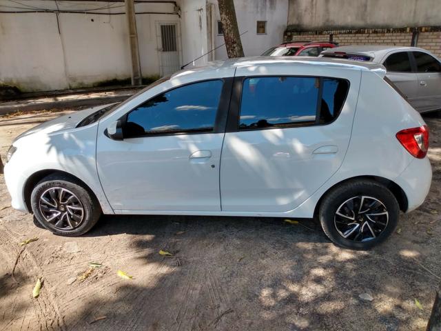 Sandero 2015 completo parcelamos