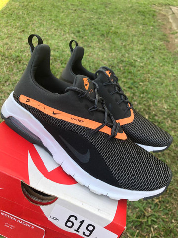 tênis nike air max motion racer